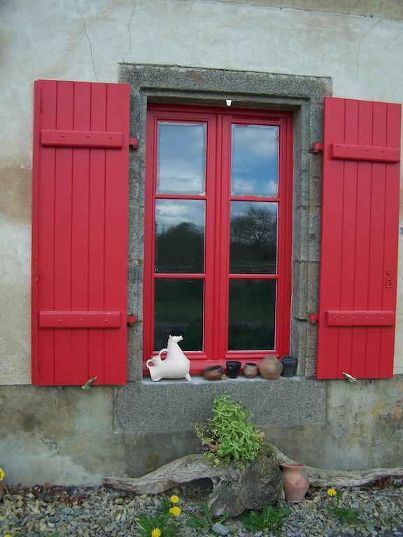 Le Vieux Chien Noir Hotel Évran Buitenkant foto